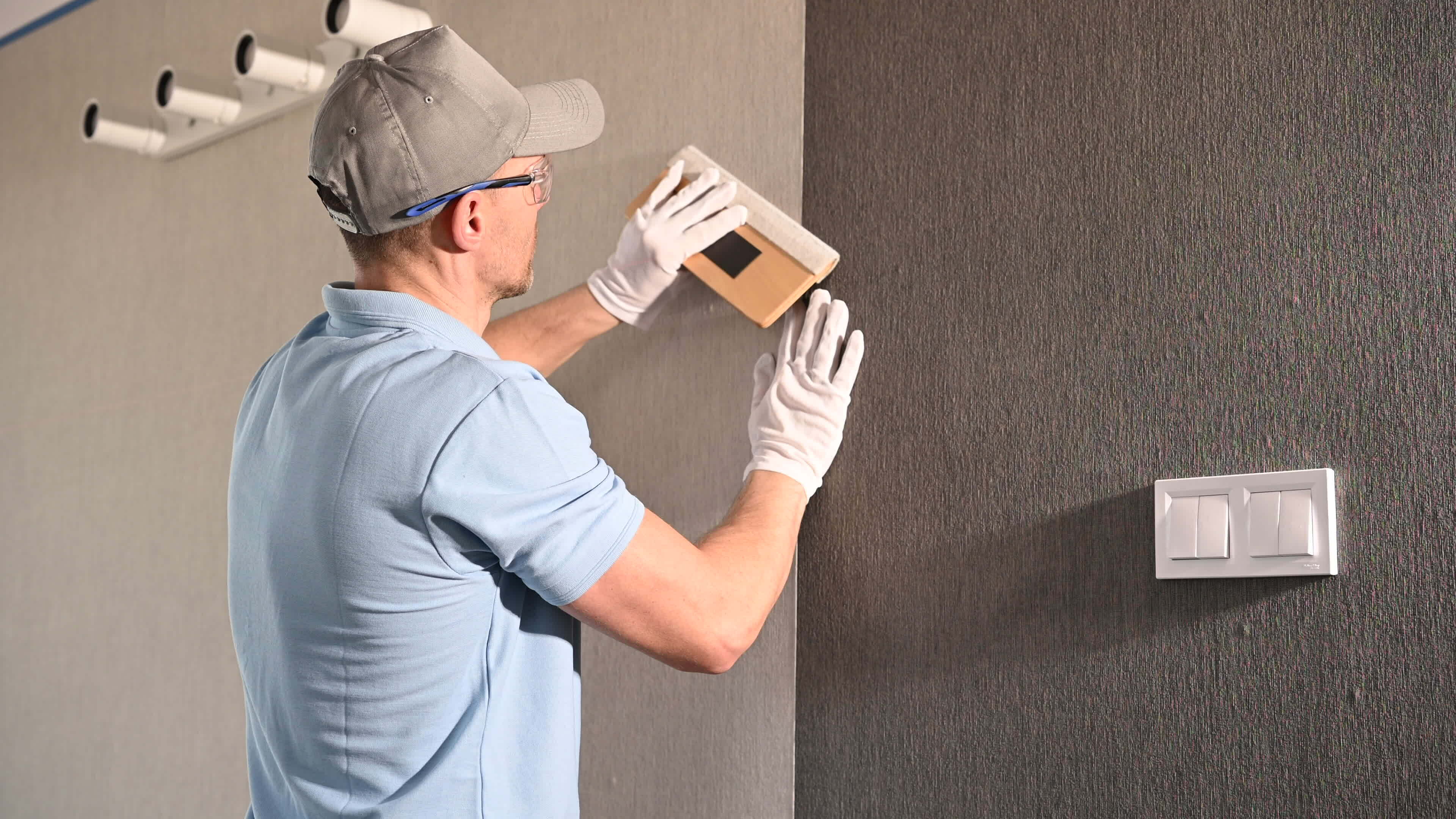 Vinyl Wallpapers Squeegee Tool in Use 24698603 Stock Video at Vecteezy