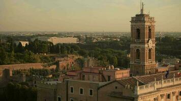 ottobre 15, 2019. Roma, Italia. panoramico tramonto nel il città di Roma. storico edifici nel il romani Forum. video