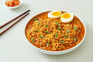 Korean instant noodles with egg photo