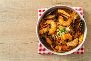 Jjamppong -  Korean Seafood Noodle Soup photo