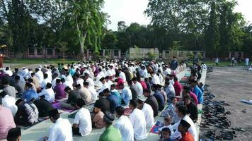 Muslims are getting ready to start praying video