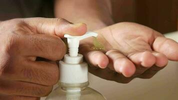 young man hand using liquid soap video