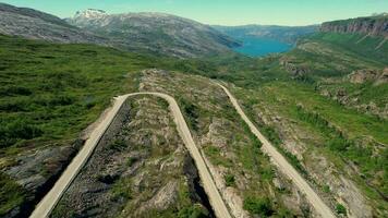 cênico Alto montanha estrada dentro Vestland município Noruega video