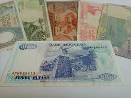 aislado dinero de Indonesia. rupia moneda foto