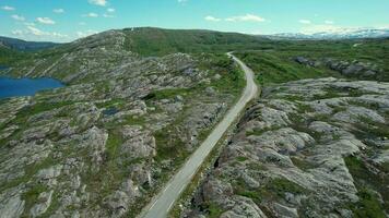cênico Alto montanha estrada dentro Vestland município Noruega video