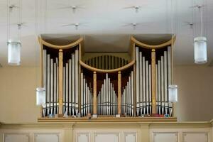 Schwetzingen, Alemania - mayo 27, 2023 evangélico Iglesia en schwetzingen con un Organo foto