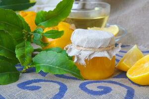 Bergamot blossom honey photo