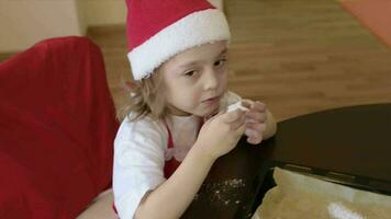 Twins share Christmas cookies video