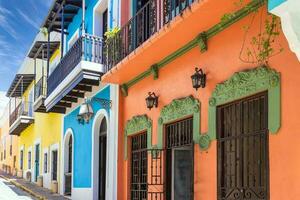 puerto rico vistoso colonial arquitectura en histórico ciudad centrar foto