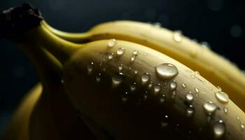vibrante amarillo plátano hoja refleja Rocío, un refrescante verano bebida generado por ai foto