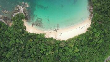 4k antenn Drönare antal fot laem singh strand, kathu, phuket, thailand video