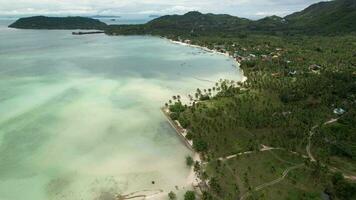 4k aéreo zangão cenas do contando ngam de praia do em koh Samui video