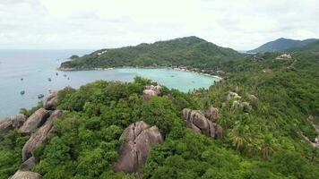 4K Aerial Drone Footage of John Suwan Viewpoint on Koh Tao , Featuring White Sand Beach, Crystal Clear Water, Palm Trees and Boats video