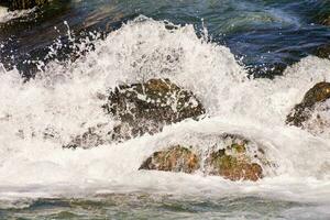 primer plano de agua de mar foto