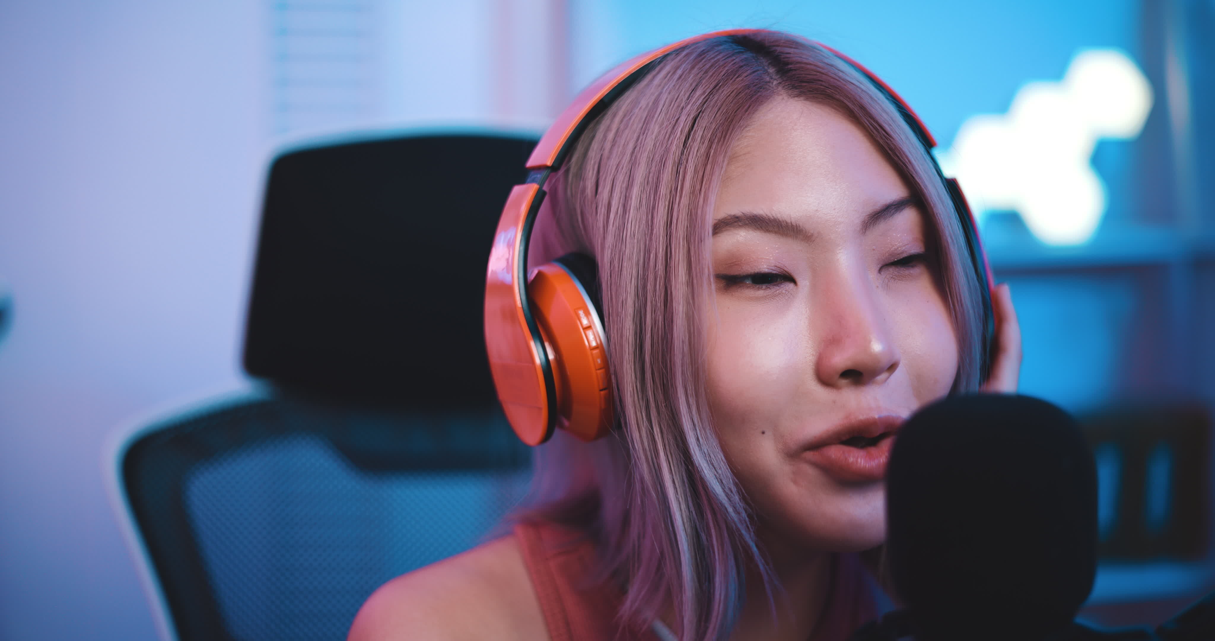 The Influencer Everyone'S Talking About: Mrsjones011 - 2zkmj0t