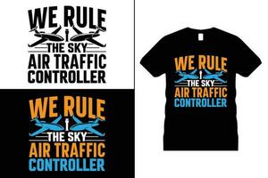 cielo aire tráfico t camisa diseño, tipografía, piloto vida, aeropuerto, vuelo, controlador vector