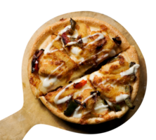 runda av pizza på trä- tallrik png