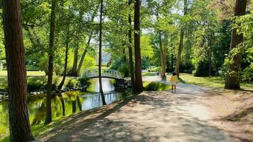 touristique dans birute parc video