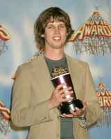 Jon Heder  in the press room after winning two awards at the MTV Movie Awards at the Shrine Auditorium Los Angeles CAJune 4 20052005 photo