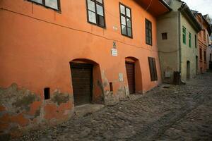 un hermosa medieval ciudadela ciudad de suspiro en el corazón de Rumania, transilvania viaje destino en oriental Europa. foto