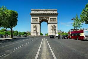 Road to Triumphal Arch photo