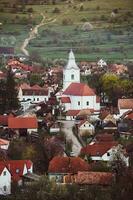 Rimetea es un pequeño pueblo situado en transilvania, Rumania. eso es situado en el apuseni montañas y es conocido para sus pintoresco ajuste y bien Preservado húngaro arquitectónico estilo. foto