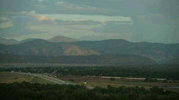 denver Oppervlakte rotsachtig berg voorkant bereik, Colorado Verenigde Staten van Amerika video