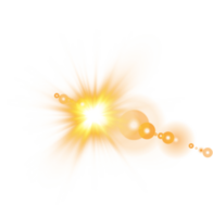 amarelo Sol raios com feixes e brilho isolado em transparente fundo. lente flare luz efeito. png