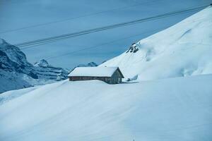primero montaña en Grindelwald con alpino puntos de vista Suiza. foto