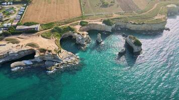 fångande de magnifik kustlinje av salento, Puglia video