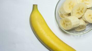 Banana slices in bowl photo