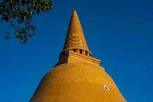 Phra Pathom Chedi, the largest and tallest pagoda in Thailand and surrounding area located at Amphoe Mueang Nakhon Pathom Province. photo