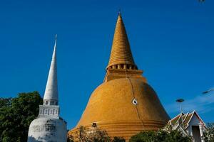 Phra Pathom Chedi, the largest and tallest pagoda in Thailand and surrounding area located at Amphoe Mueang Nakhon Pathom Province. photo