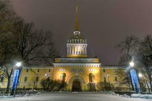 almirantazgo - Santo petersburgo, Rusia foto