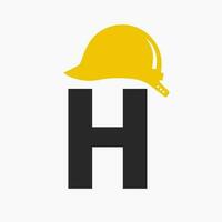 letra h casco construcción logo concepto con la seguridad casco icono. Ingenieria arquitecto logotipo vector