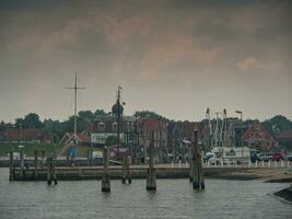 el puerto de neuharlingersiel foto