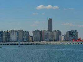 el ciudad de Ostende y el Belga costa foto