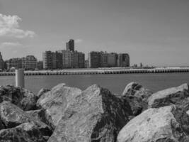 el ciudad de Ostende y el Belga costa foto