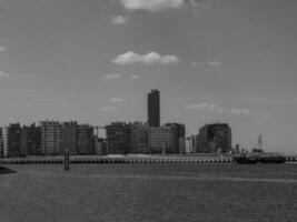 el ciudad de Ostende y el Belga costa foto