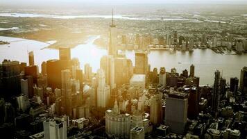 Antenne Aussicht von Neu York Stadt städtisch Metropole Horizont Gebäude video