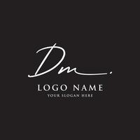 lujo y elegante escrito iniciales logo diseño. logo para firma , boutique , salón , belleza , fotografía y moda. vector