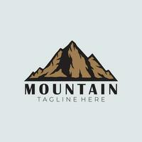 montaña paisaje silueta para al aire libre viaje aventuras Clásico logo diseño vector