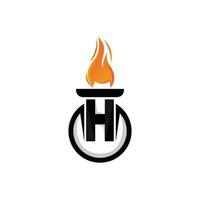 logotipo de antorcha, diseño de fuego, logotipo de carta, icono de marca de producto vector