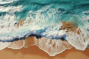 un asombroso aéreo ver de un sereno arenoso playa por el mar ai generado foto