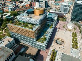 aéreo ver de el biblioteca de birmingham, Baskerville casa, centenario cuadrado foto