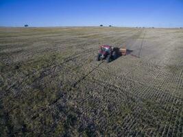 directo siembra, agrícola maquinaria, en la pampa, Patagonia, argentina foto