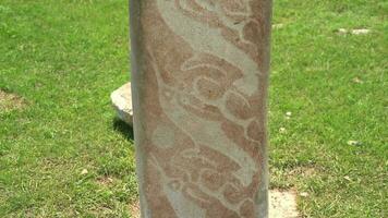 Inschrift von Obelisk Menhir von alt uralt mal video