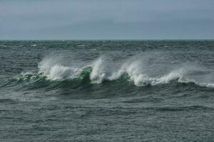 olas en el océano, Patagonia foto
