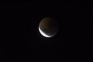 sangre luna, eclipse visto de, la pampa,enero 21, 2019 argentina foto