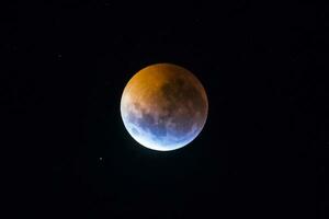 sangre luna, eclipse visto de, la pampa,enero 21, 2019 argentina foto